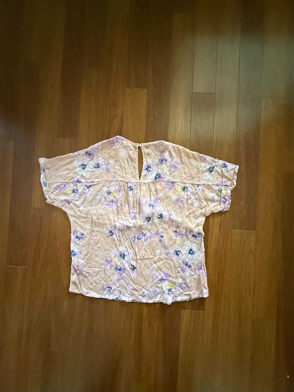 new Relaxed Fit Mauve Pink Swiss Dot Floral V Neck Blouse - Picture 4 of 4